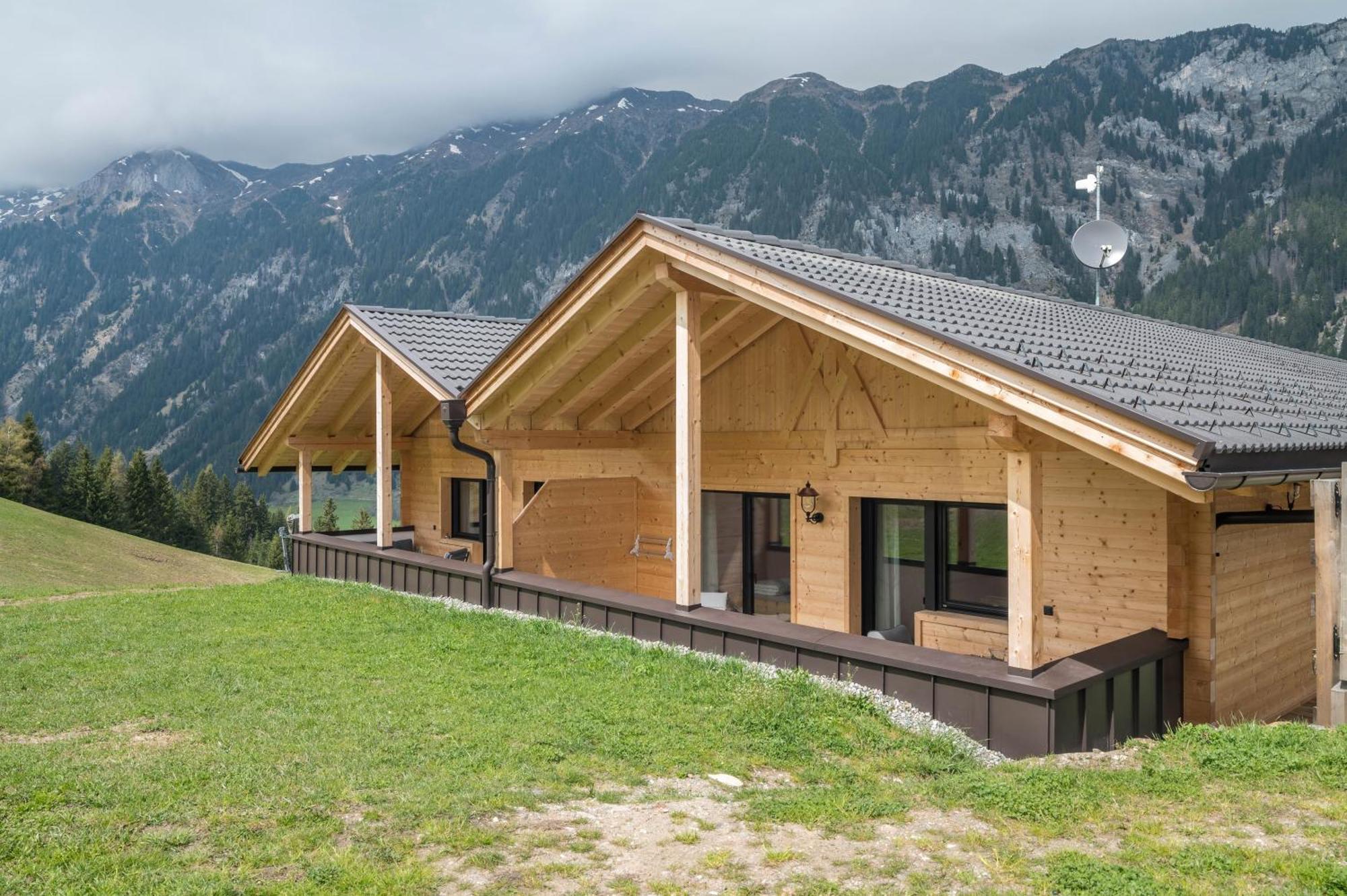 Blosegghof Bergchalets Waldblick Racines Exterior photo