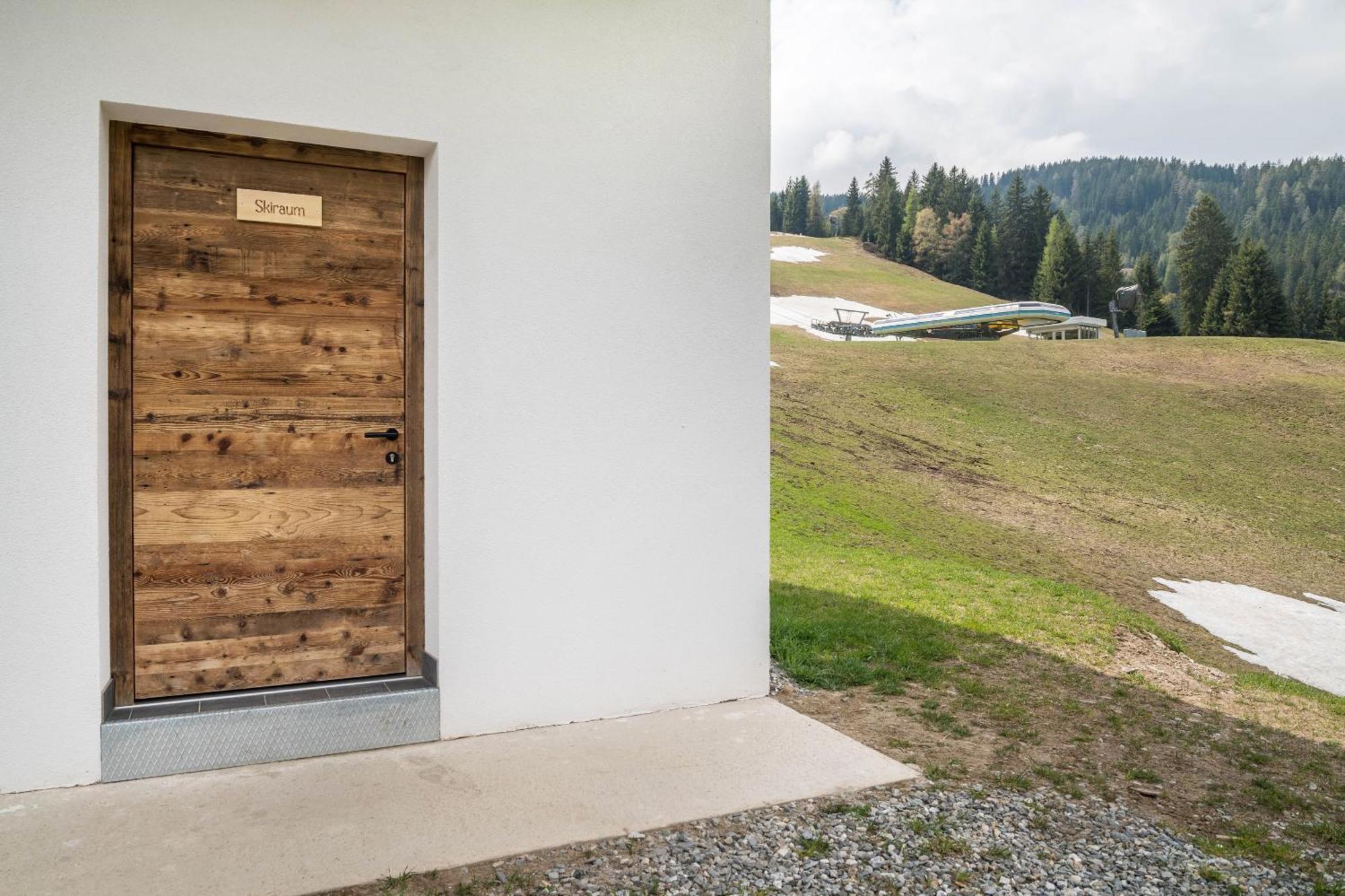 Blosegghof Bergchalets Waldblick Racines Exterior photo